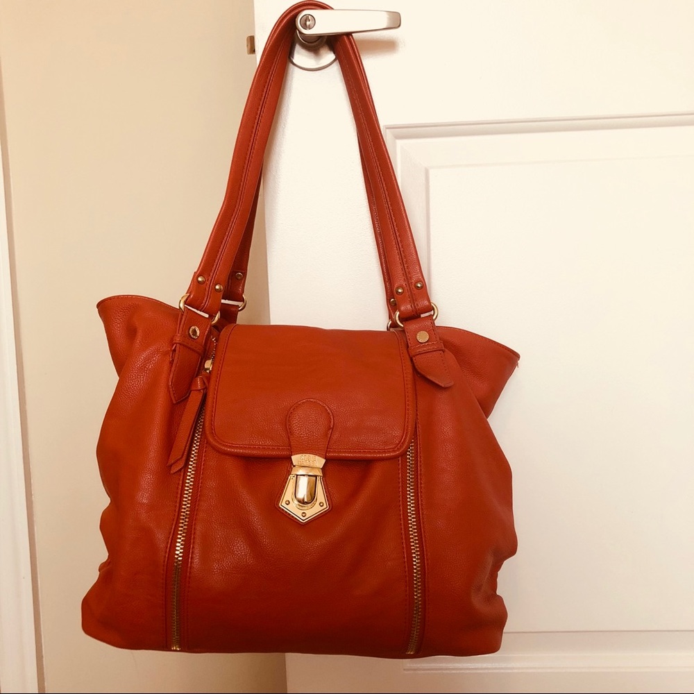 Burnt Orange 🍊 Steve Madden bag!